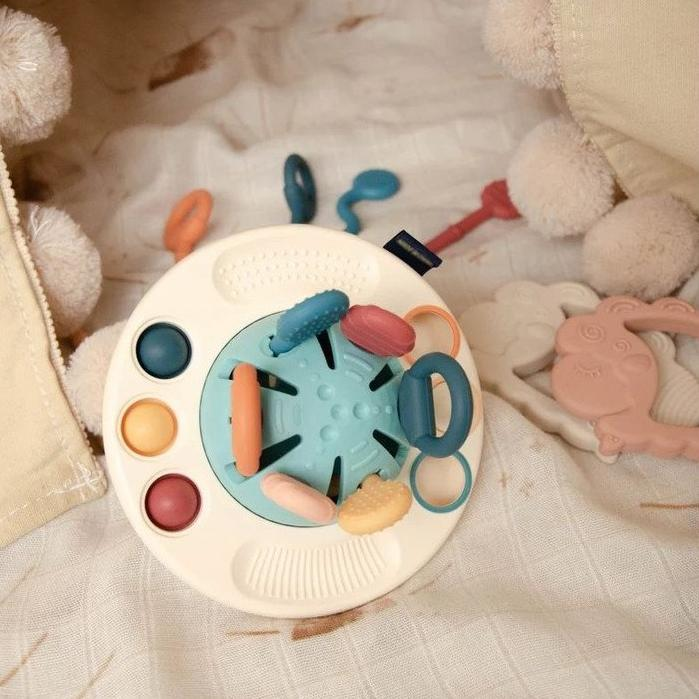 UFO Silicone Pulling Toy